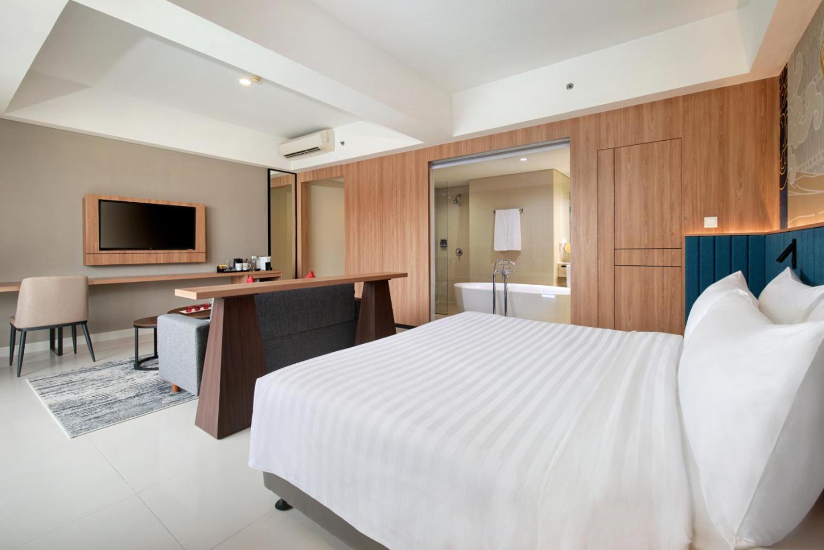 Hotel Favehotel - Pantai Losari 3*